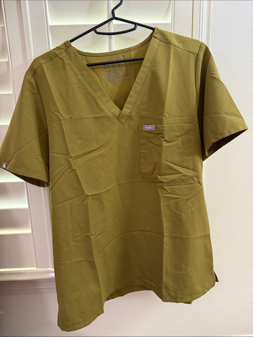 Figs Scrub Top